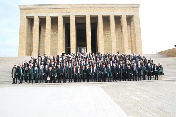TBB'de görev devir teslimi yapıldı, yeni yönetim Atatürk'ün huzuruna çıktı