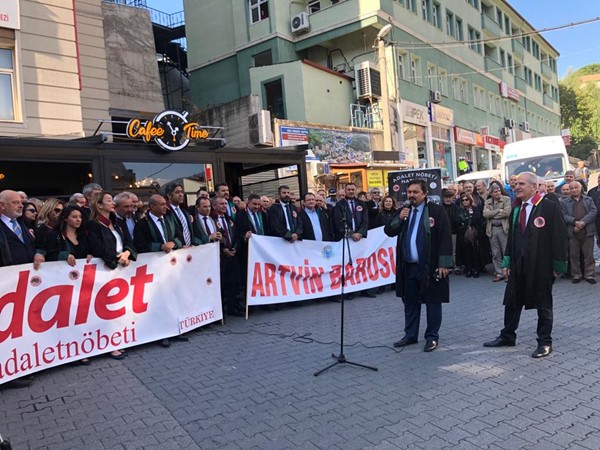 Adalet Nöbeti ateşi bu kez Artvin'de yandı
