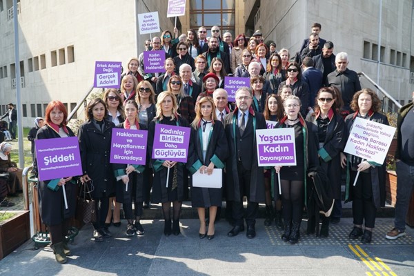 Bursa Barosu'nun 8 Mart Dünya Emekçi Kadınlar Günü etkinlikleri başladı