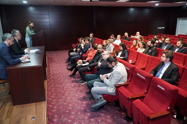 Merkez ve komisyon başkanlarıyla değerlendirme toplantısı