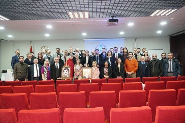 Makale ve şiir yarışmalarının ödülleri sahiplerini buldu