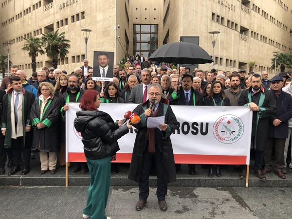 Zincirleme şekilde devam eden yargı darbesine ve hukuk güvenliğinin ortadan kaldırılmasına, sesimizi çıkarmaya devam edeceğiz!