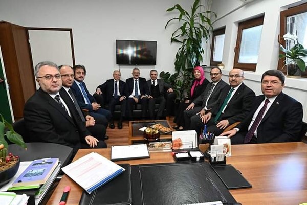 Adalet Bakanı Tunç Bursa Barosu'nda