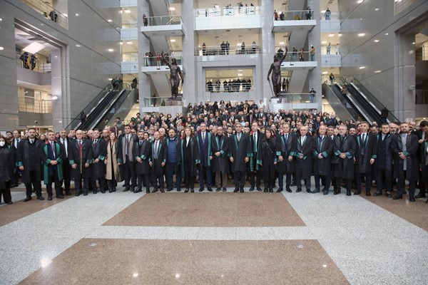 TBB ve barolardan "hukuk devletine saygı" çağrısı