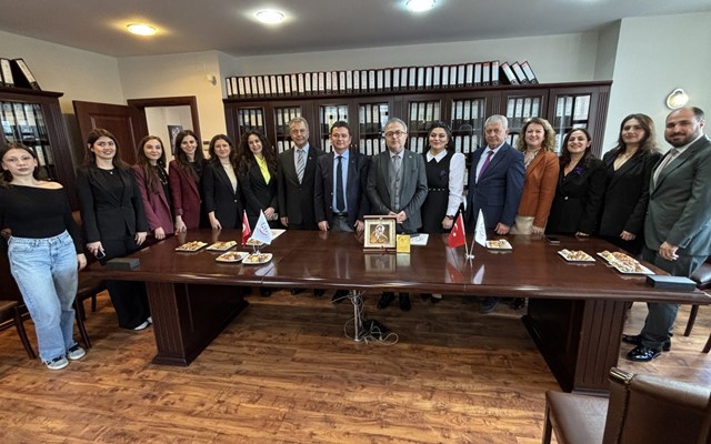 Bursa Barosu ve Osmangazi Belediyesi arasında kadın haklarının korunmasına yönelik protokol imzalandı