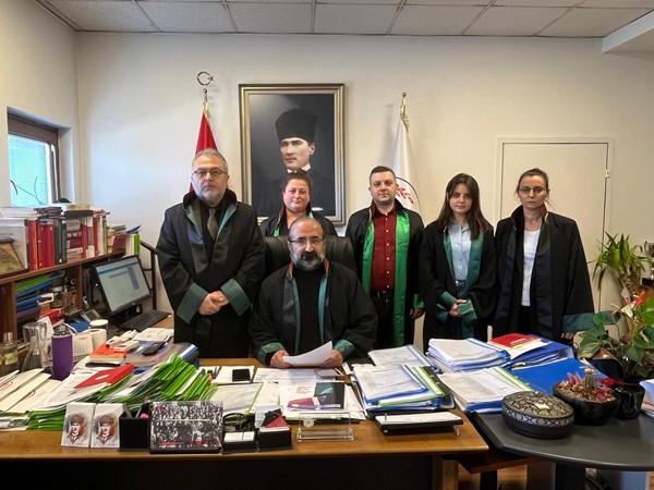 “Cezaevlerinde tutuklu ve hükümlüler, yoğunluktan dolayı vardiya usulü uyuyor”