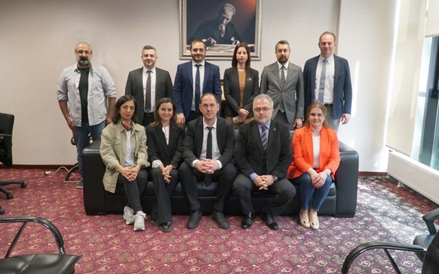 Keskin'den Baro yönetimine teşekkür