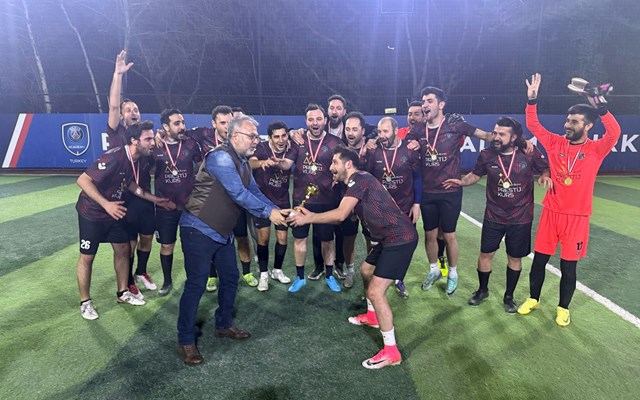 Rafet Cambaz Futbol Turnuvası Şampiyonu NFA Kırmızı Şeytanlar