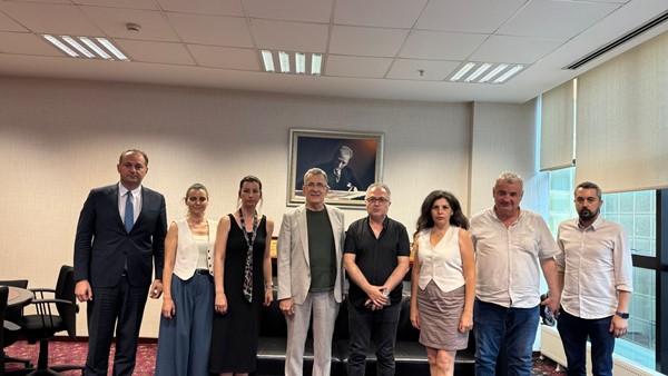 Atatürkçü Düşünce Derneği Bursa Şubesi Bursa Barosuna ziyaret gerçekleştirdi.