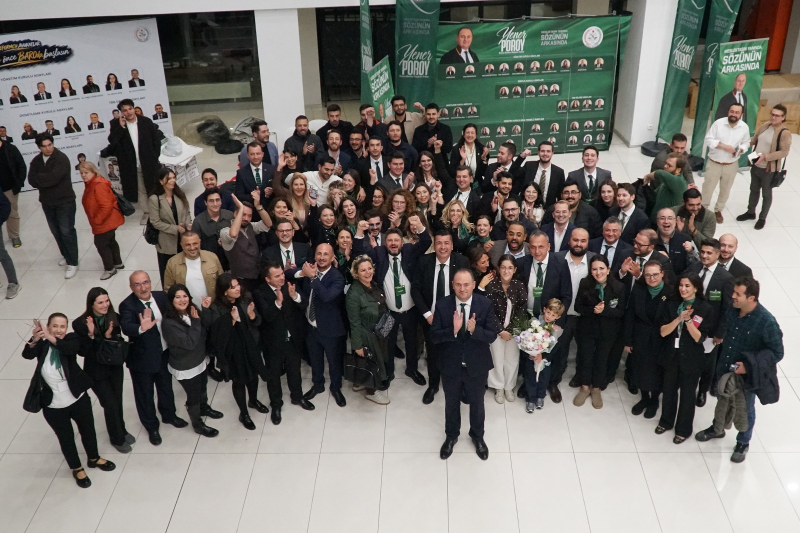 Bursa Barosu'nun yeni başkanı Av. Yener Poroy