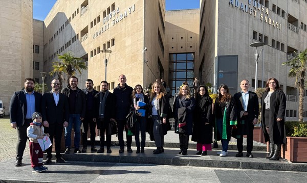 Av.Ahmet Keskin'in de bulunduğu 11 kişinin yargılanmasına Bursa 26.Asliye Ceza Mahkemesinde devam edildi.