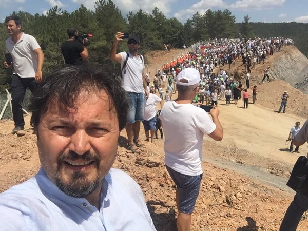 Çanakkale'de “Su ve Vicdan Nöbeti”: Binlerce yurttaş şantiye alanına girdi