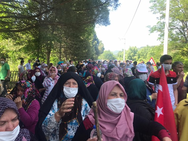 Yenişehir Kirazlıyayla'da halk kazandı