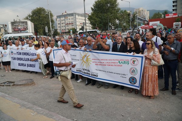 Kent Meydanı'ndan barış çağrısı