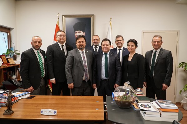 Bursaspor Yönetimi'nden Baro'ya ziyaret