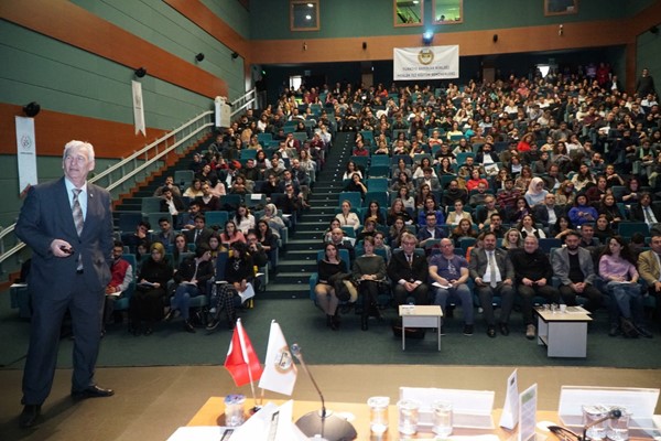 KVKK seminerine büyük ilgi