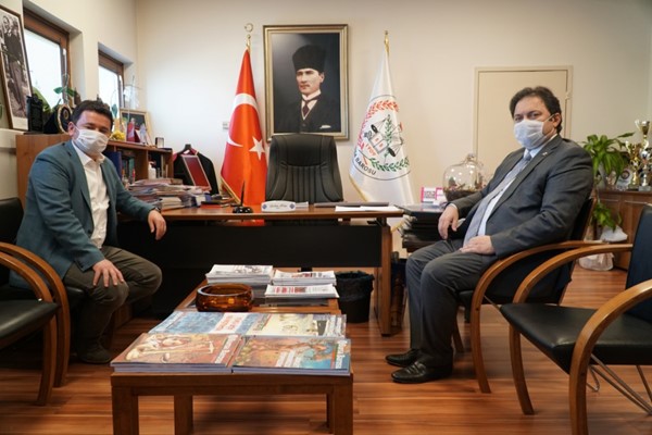 Milletvekili Aydın'dan barolara destek