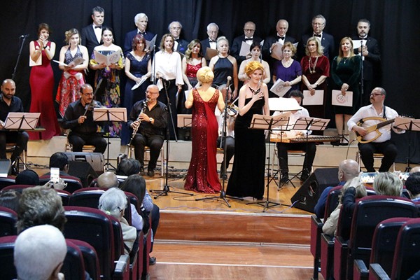 Türk Müziği Korosu Dragos Müzik ve Dans Festivali'nde sahne aldı