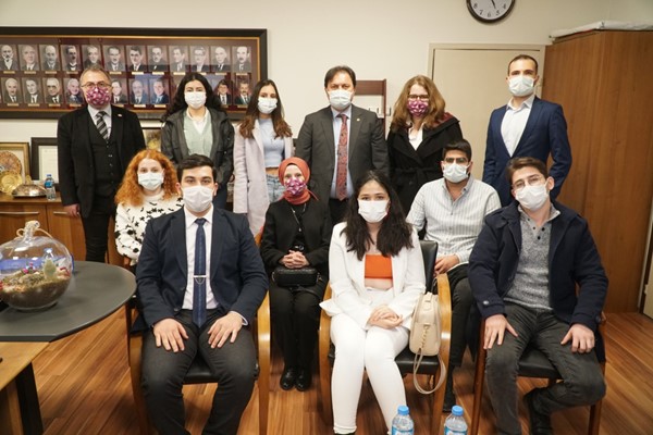 Altun: "Stajyer ve genç avukatlara sunduğumuz hizmetlerle Türkiye'ye örnek olduk"